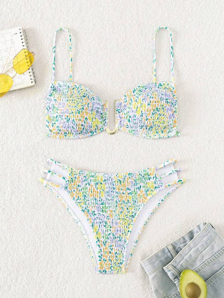 Bikini de flores verdes y celestes