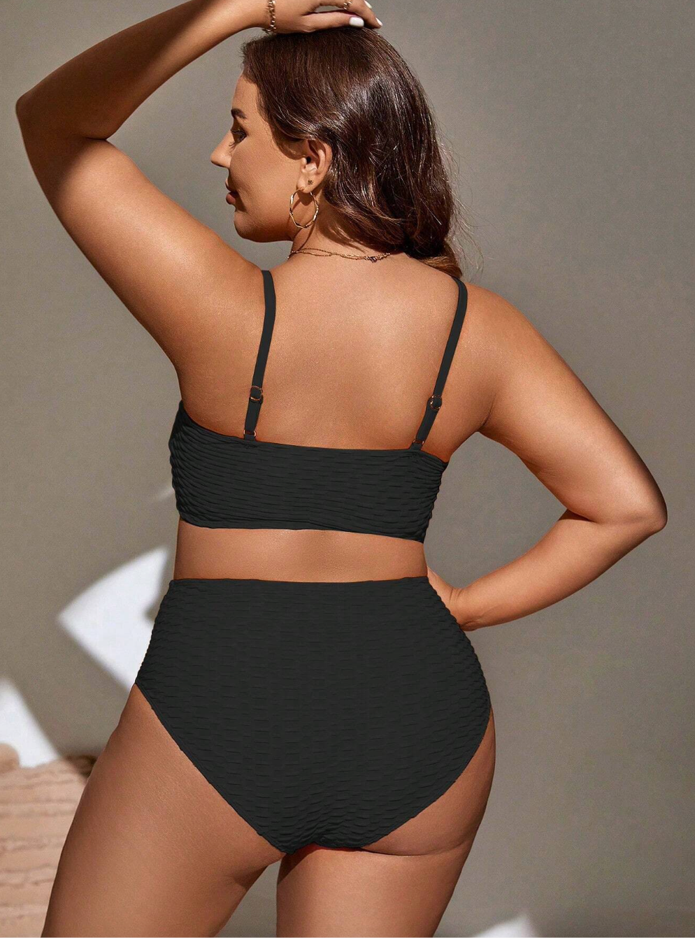 Bikini negro con textura