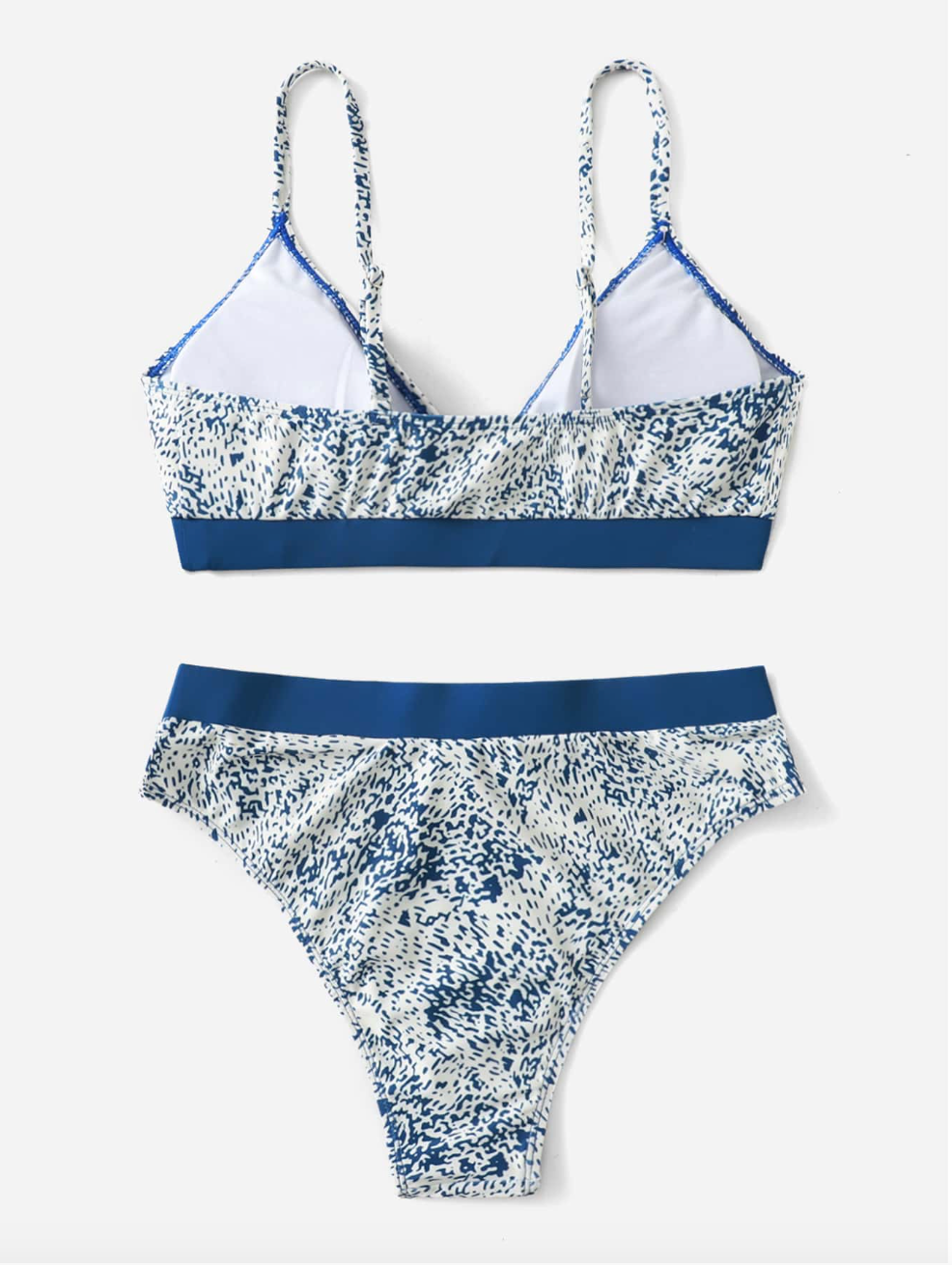 Bikini azul con orilla gruesa