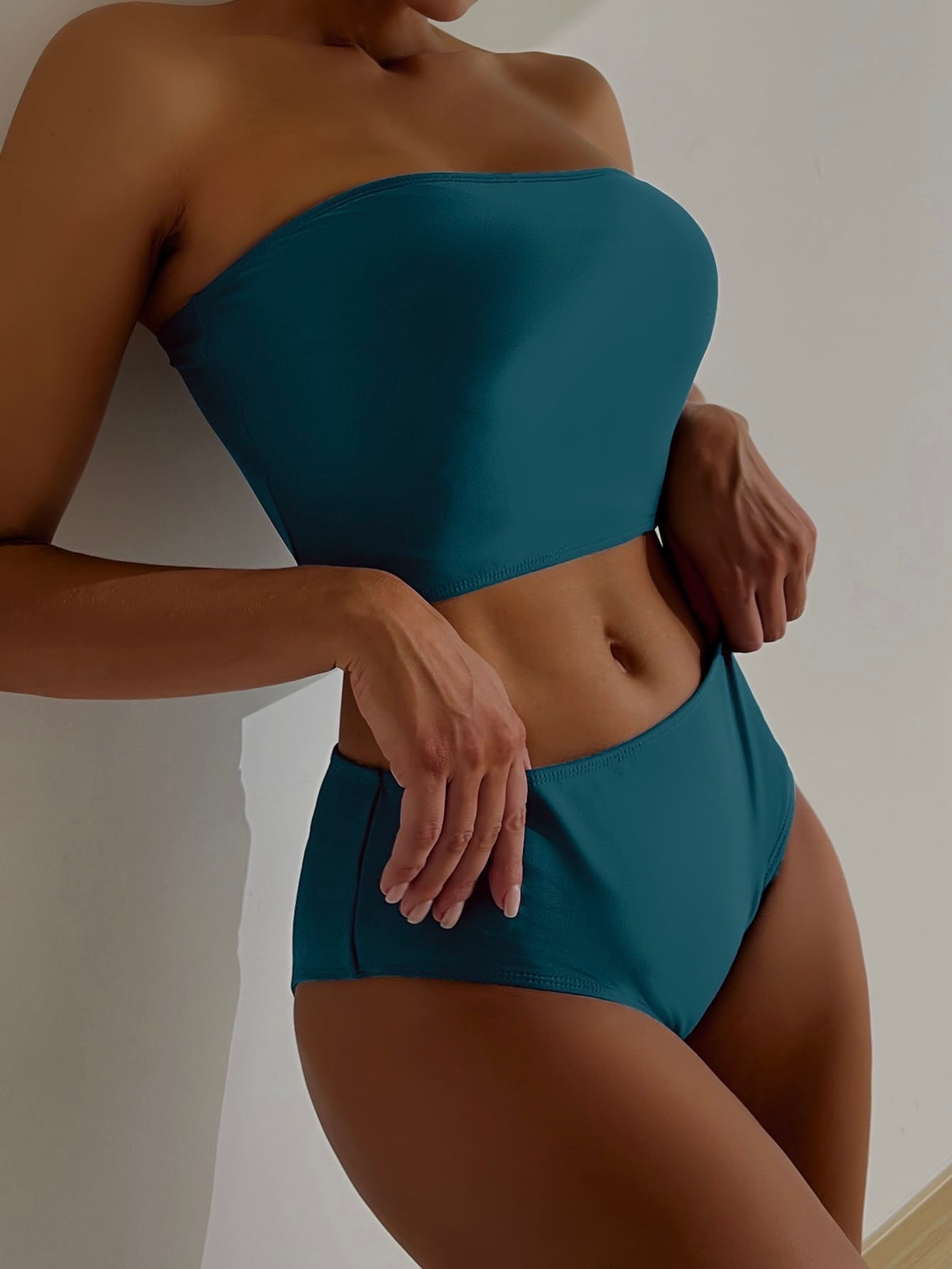 Bikini aqua con top largo