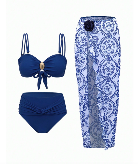 Set de bikini azul con salida