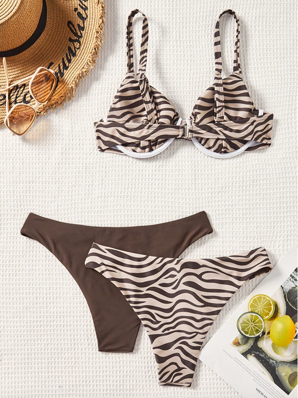 Set de bikini cafe animal print con dos piezas de abajo